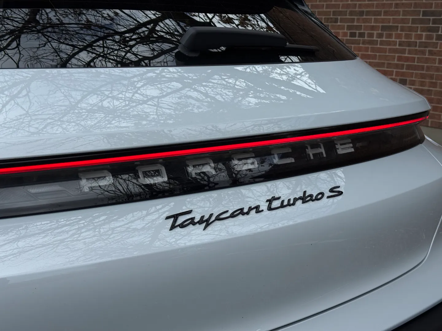 Porsche Taycan Turbo S Cross Turismo  — photo 29