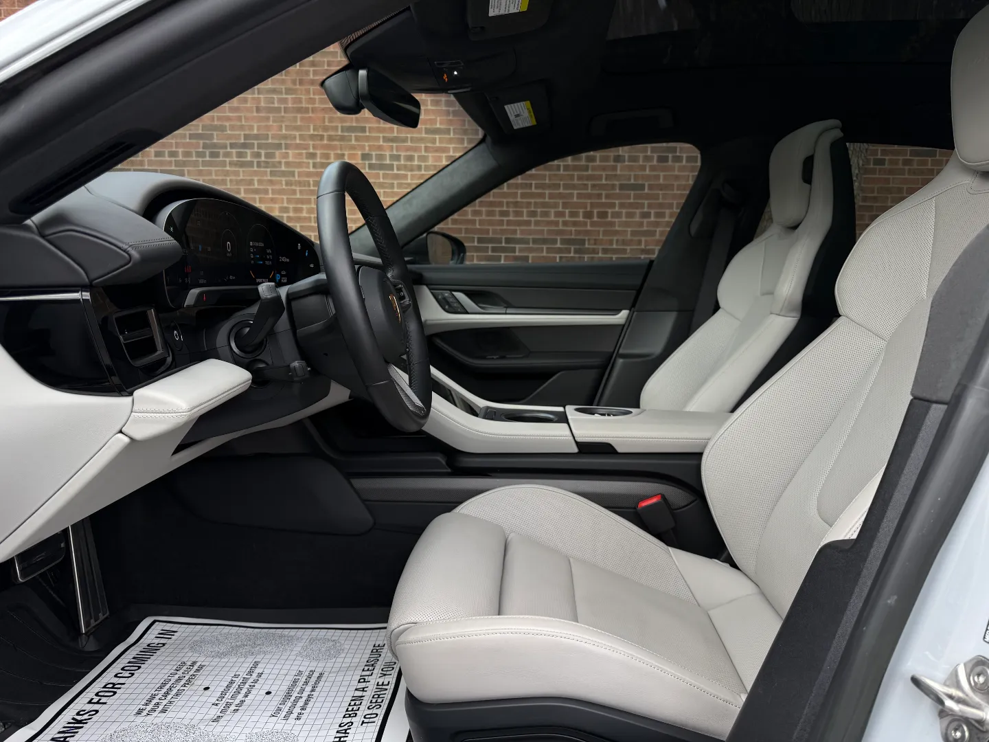 Porsche Taycan Turbo S Cross Turismo  — photo 35