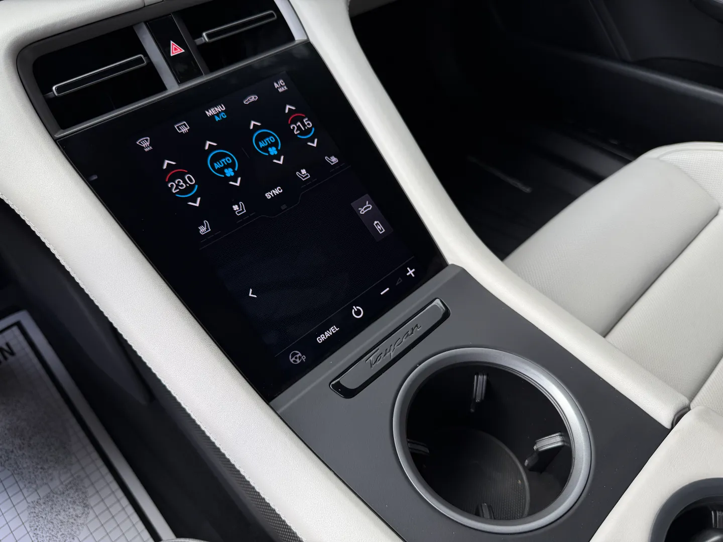 Porsche Taycan Turbo S Cross Turismo  — photo 46