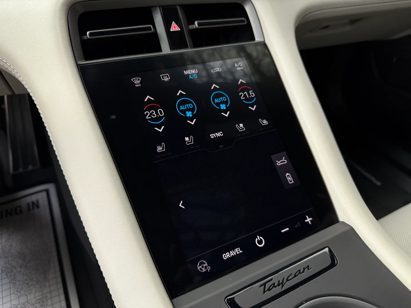 Porsche Taycan Turbo S Cross Turismo  — photo 47