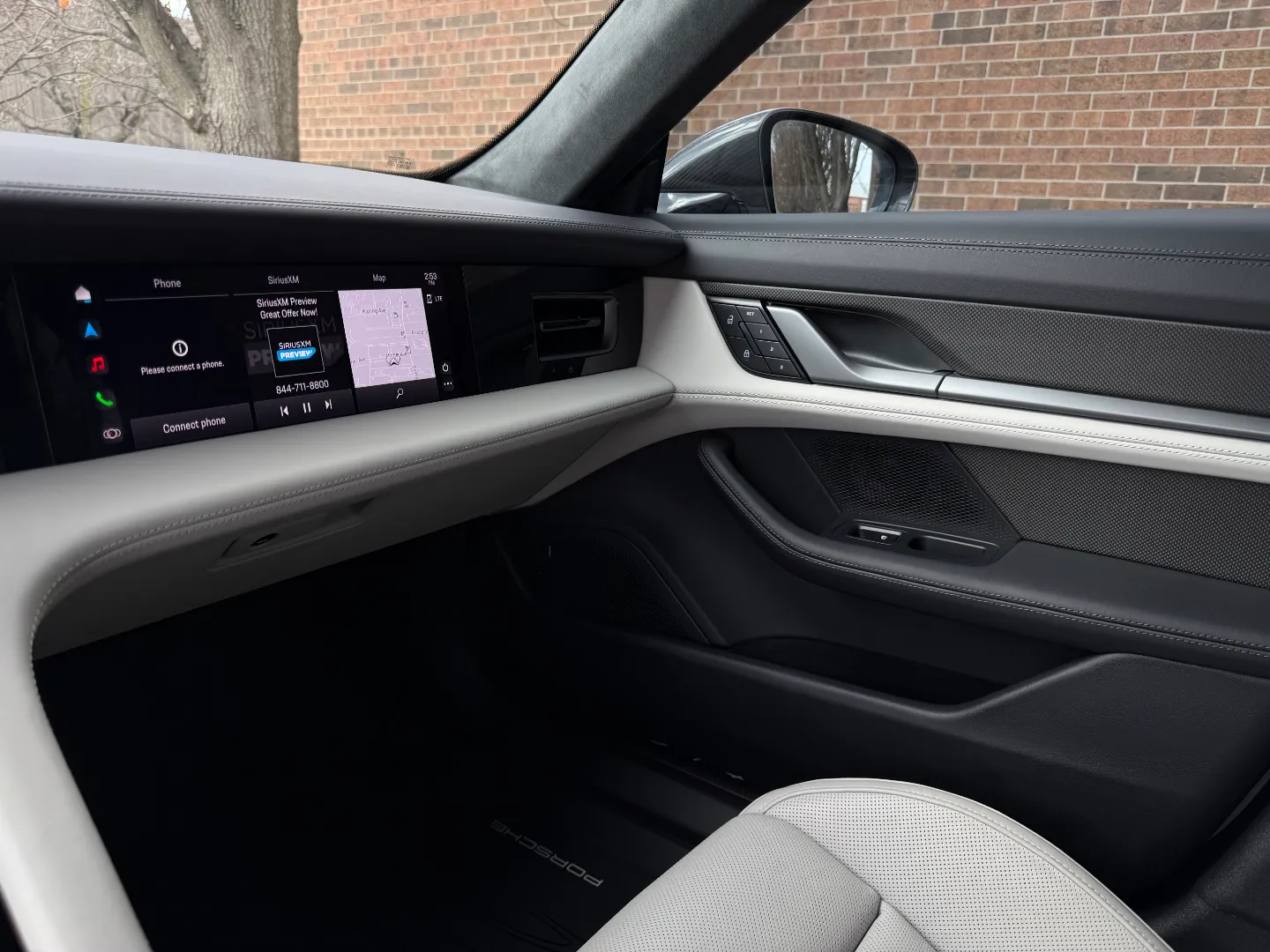 Porsche Taycan Turbo S Cross Turismo  — photo 57