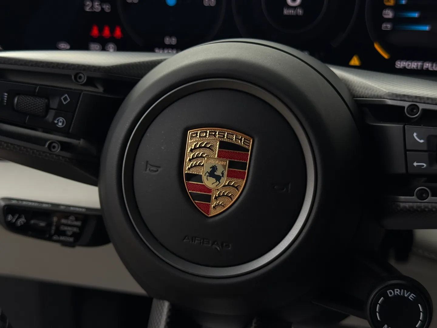 Porsche Taycan Turbo S Cross Turismo  — photo 63