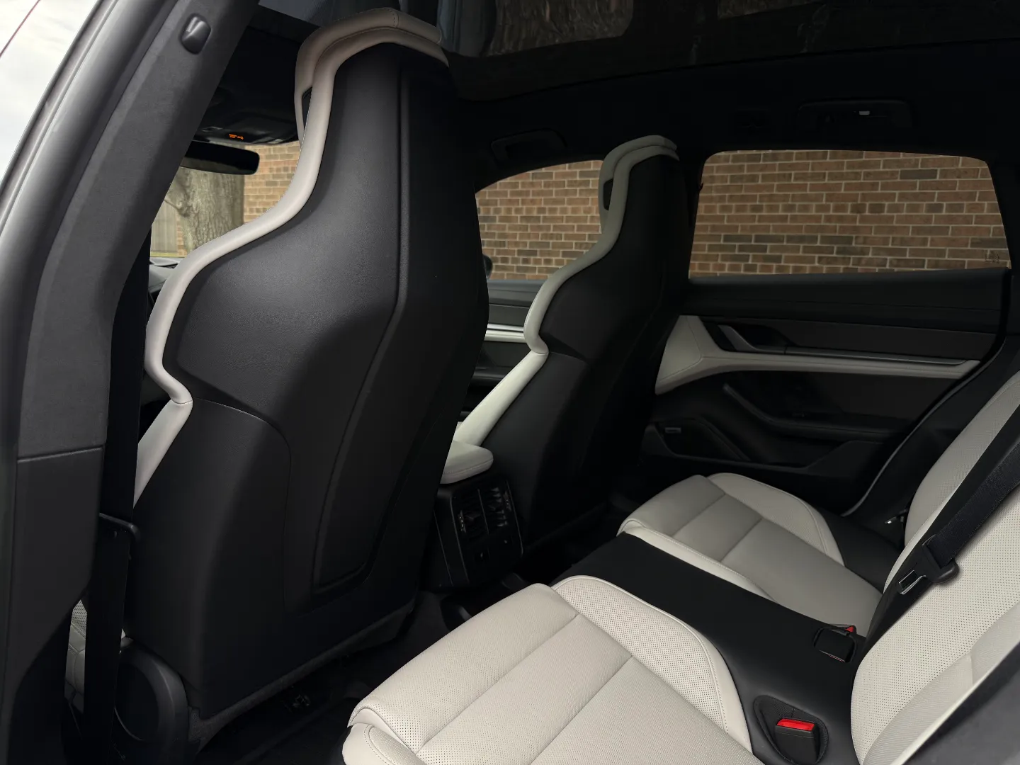 Porsche Taycan Turbo S Cross Turismo  — photo 71