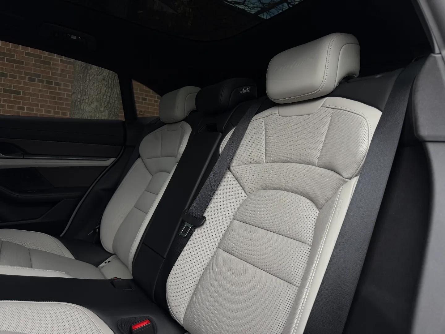 Porsche Taycan Turbo S Cross Turismo  — photo 73