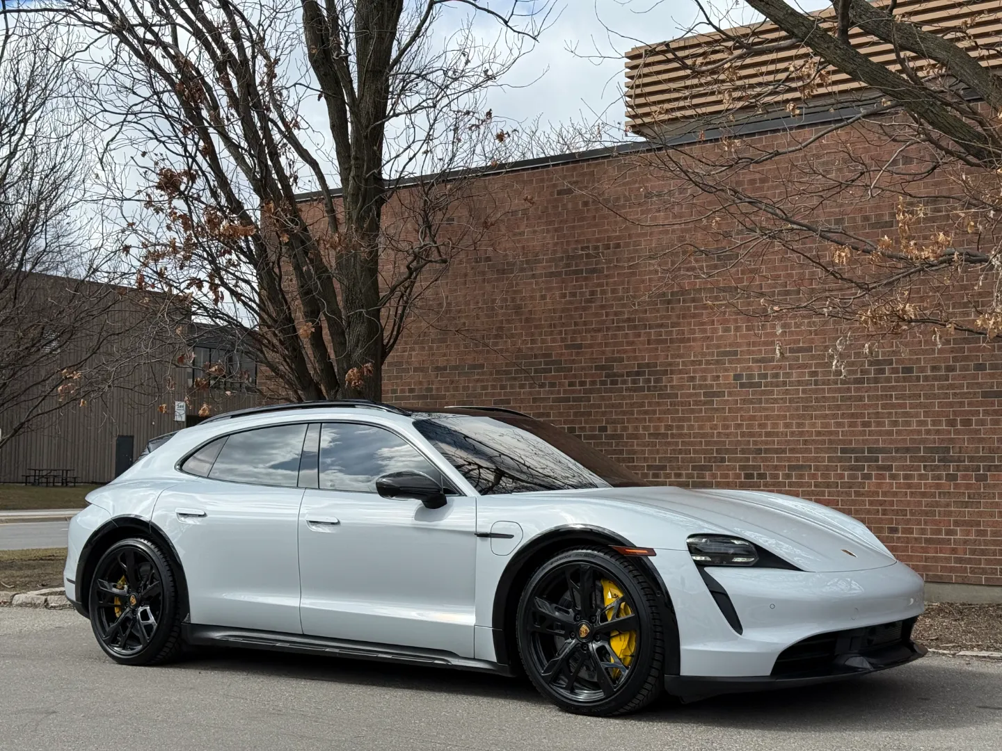 Porsche Taycan Turbo S Cross Turismo  — photo 78