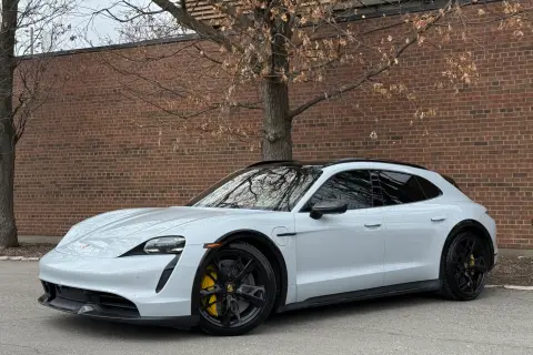 Cover image of 2024 PORSCHE TAYCAN