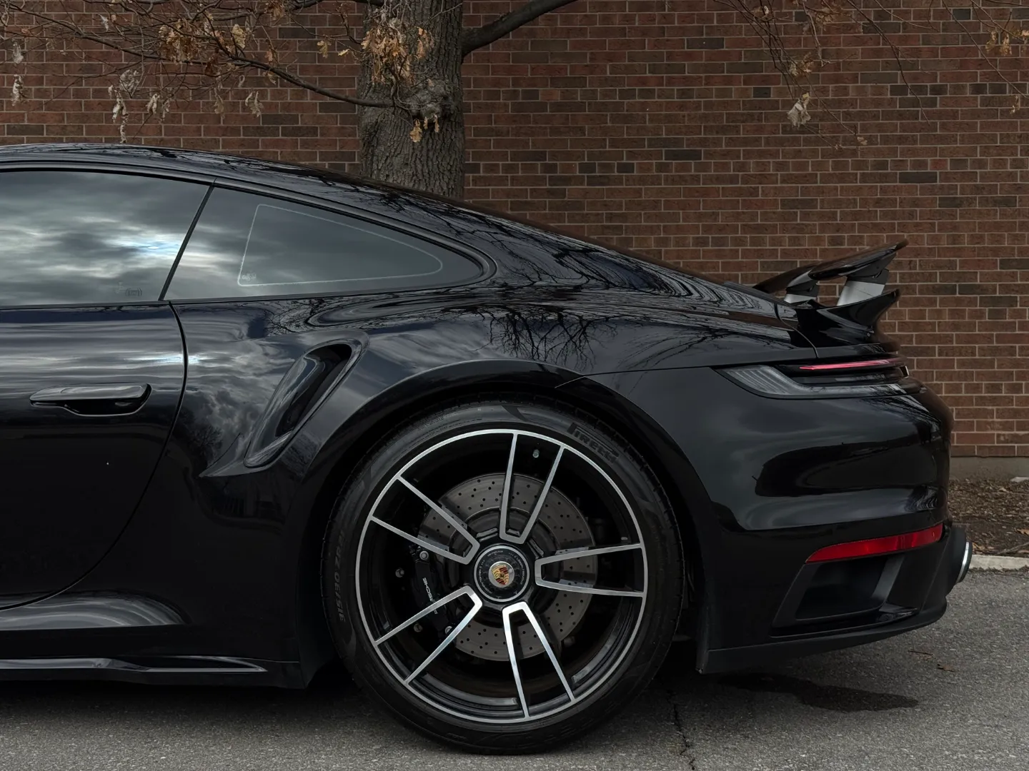 Porsche 911 Turbo Coupe — photo 14