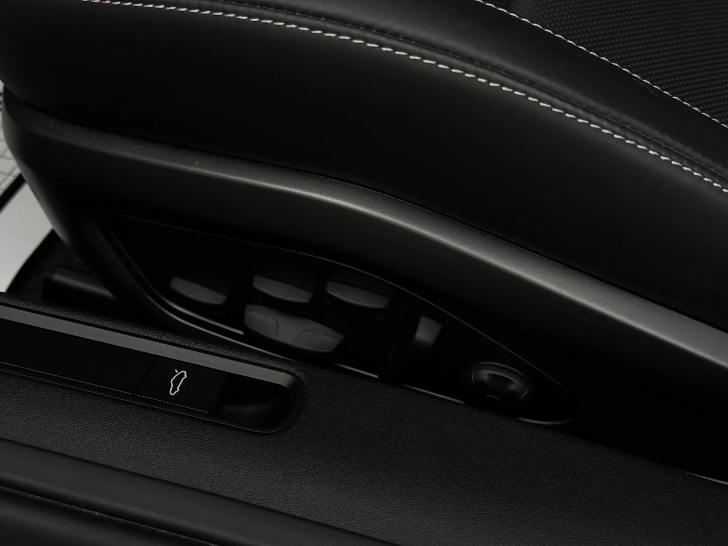 Porsche 911 Turbo Coupe — photo 41