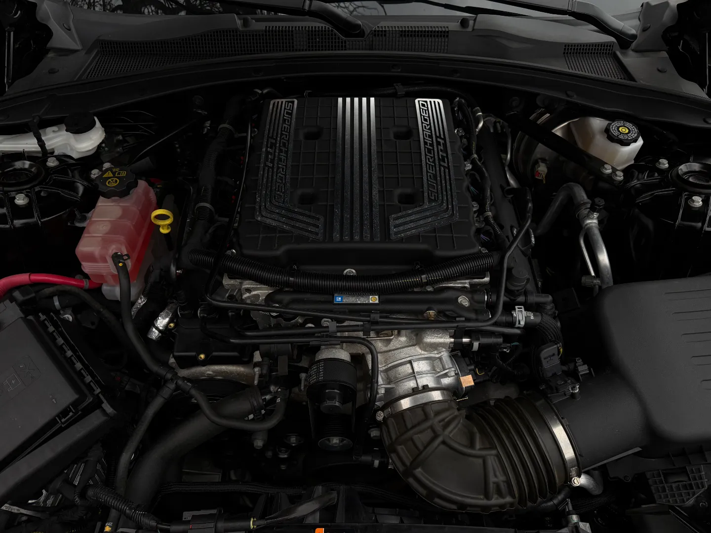 Chevrolet Camaro ZL1 Convertible 6 Speed Manual — photo 36