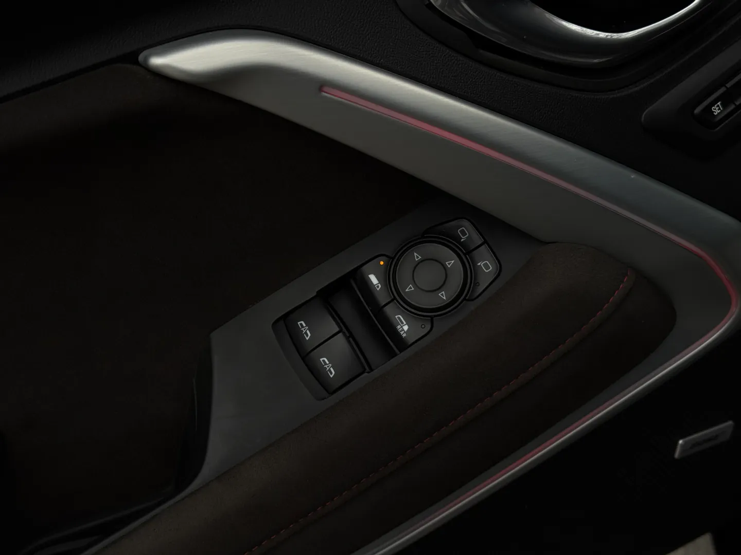 Chevrolet Camaro ZL1 Convertible 6 Speed Manual — photo 52