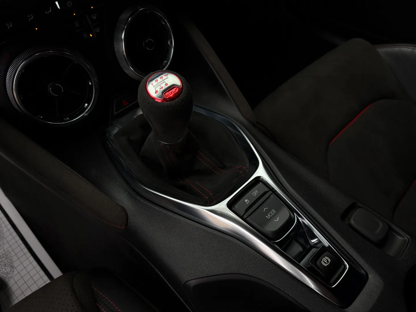 Chevrolet Camaro ZL1 Convertible 6 Speed Manual — photo 55