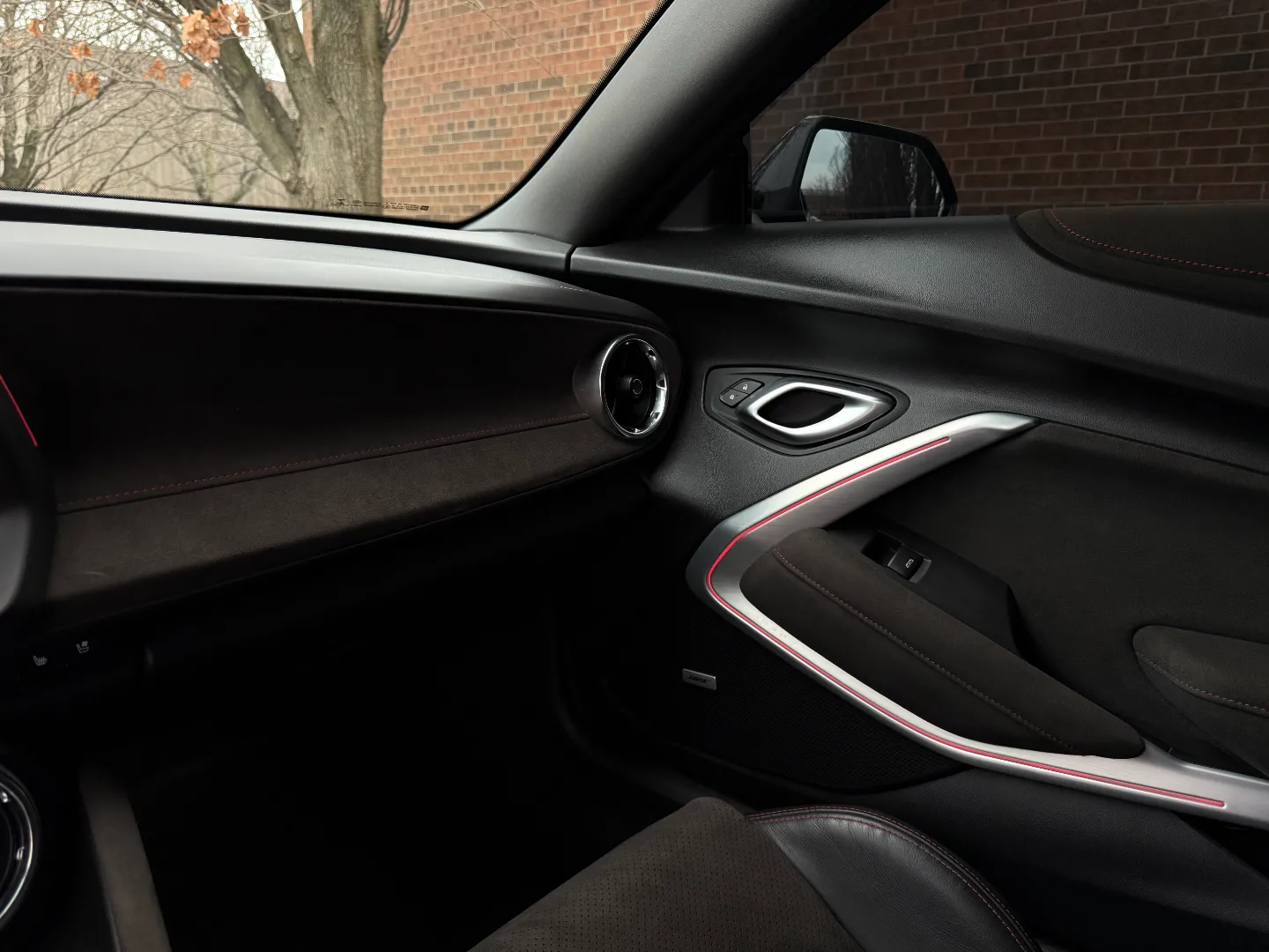 Chevrolet Camaro ZL1 Convertible 6 Speed Manual — photo 65