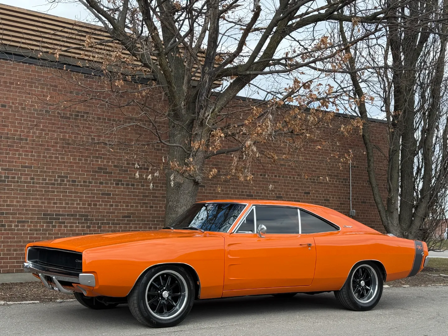 Dodge Charger Restomod R/T Tribute 4 Speed Manual — photo 8