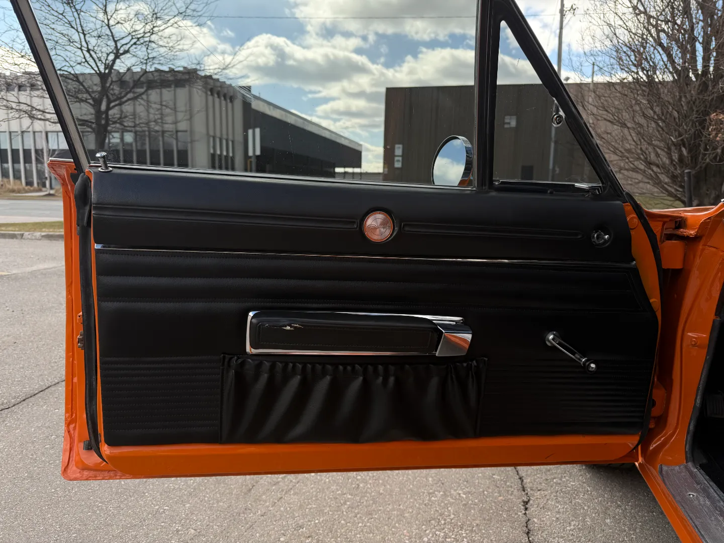 Dodge Charger Restomod R/T Tribute 4 Speed Manual — photo 39