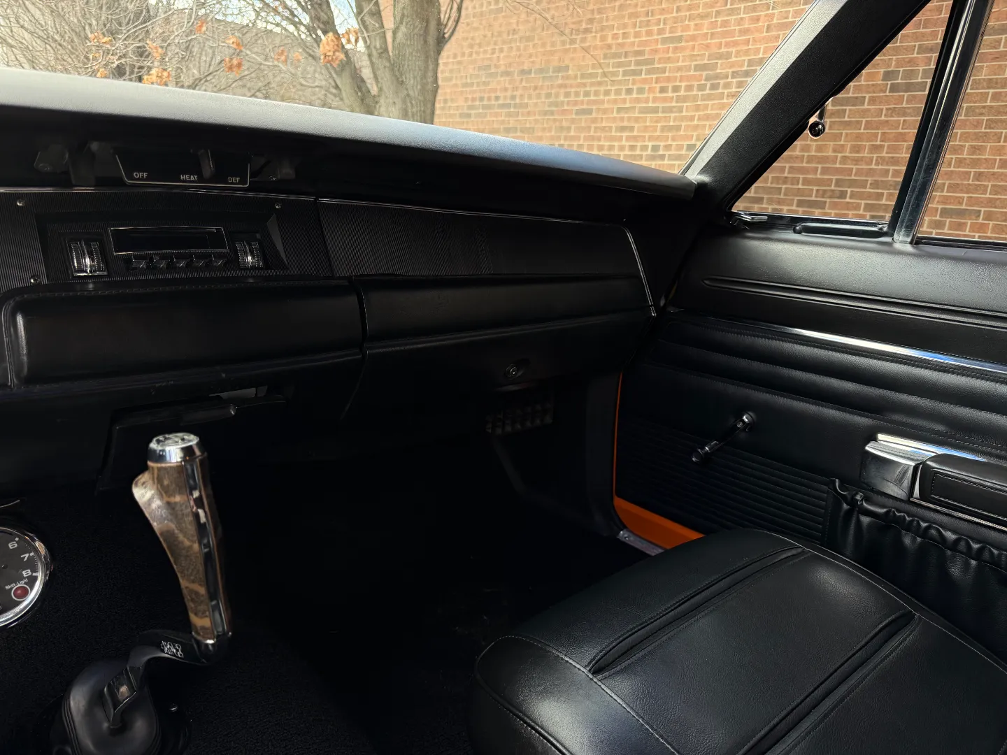Dodge Charger Restomod R/T Tribute 4 Speed Manual — photo 42