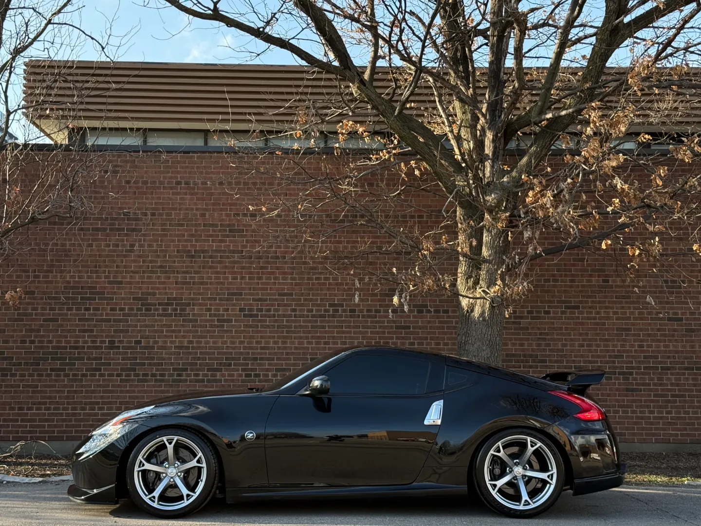 Nissan 370Z Nismo 6 Speed Manual — photo 11