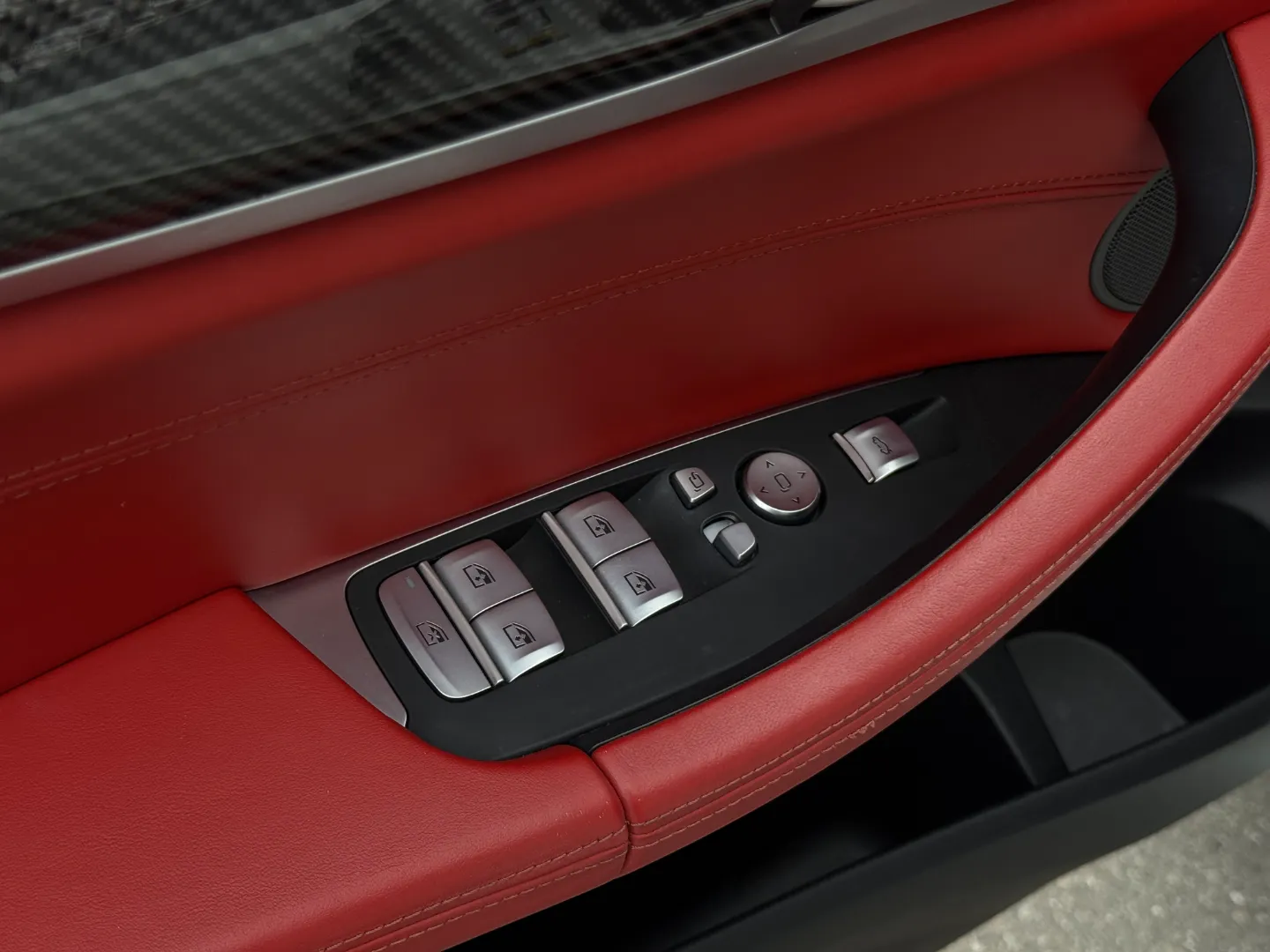 BMW X4 M40i  — photo 43