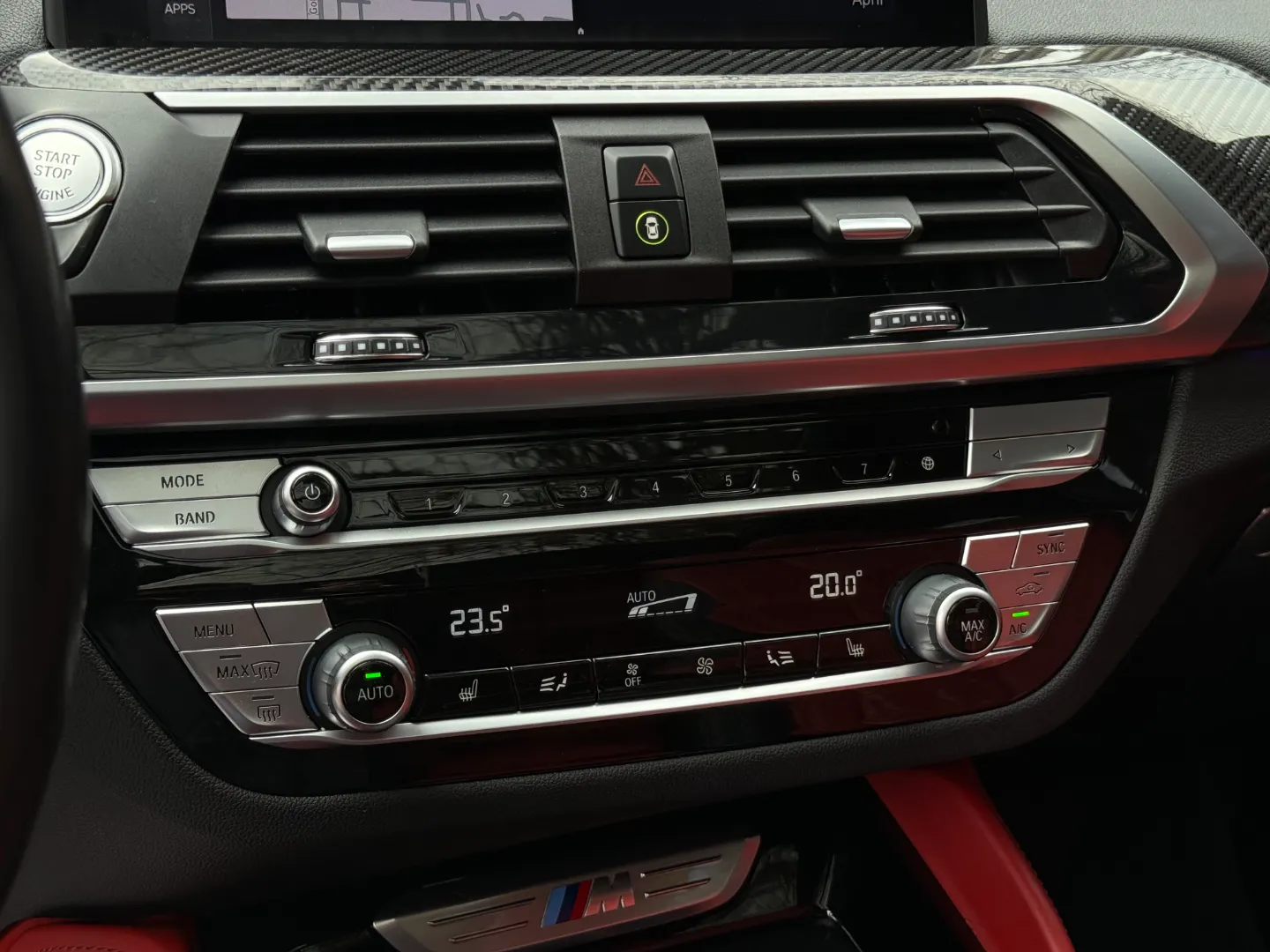 BMW X4 M40i  — photo 50