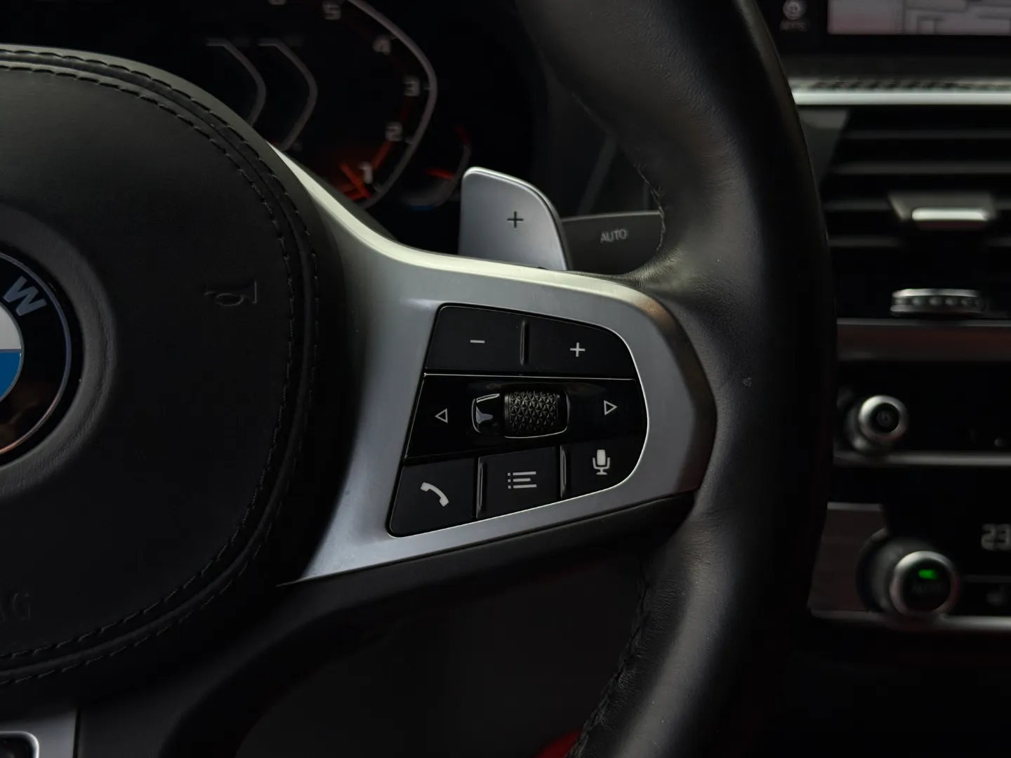 BMW X4 M40i  — photo 72