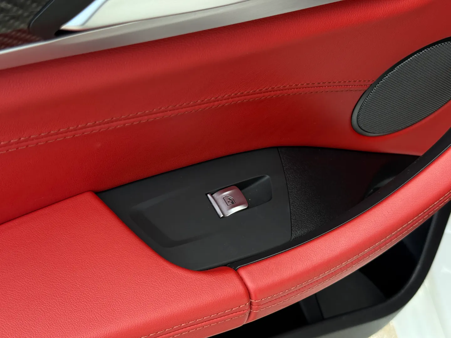 BMW X4 M40i  — photo 83