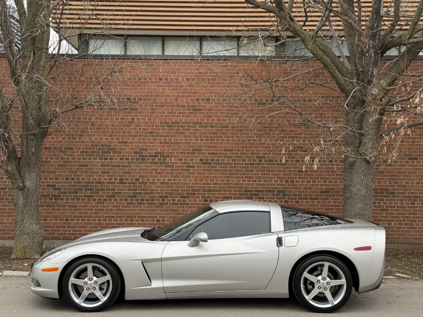 Chevrolet Corvette Z51 Performance Package 6MT Coupe — photo 10