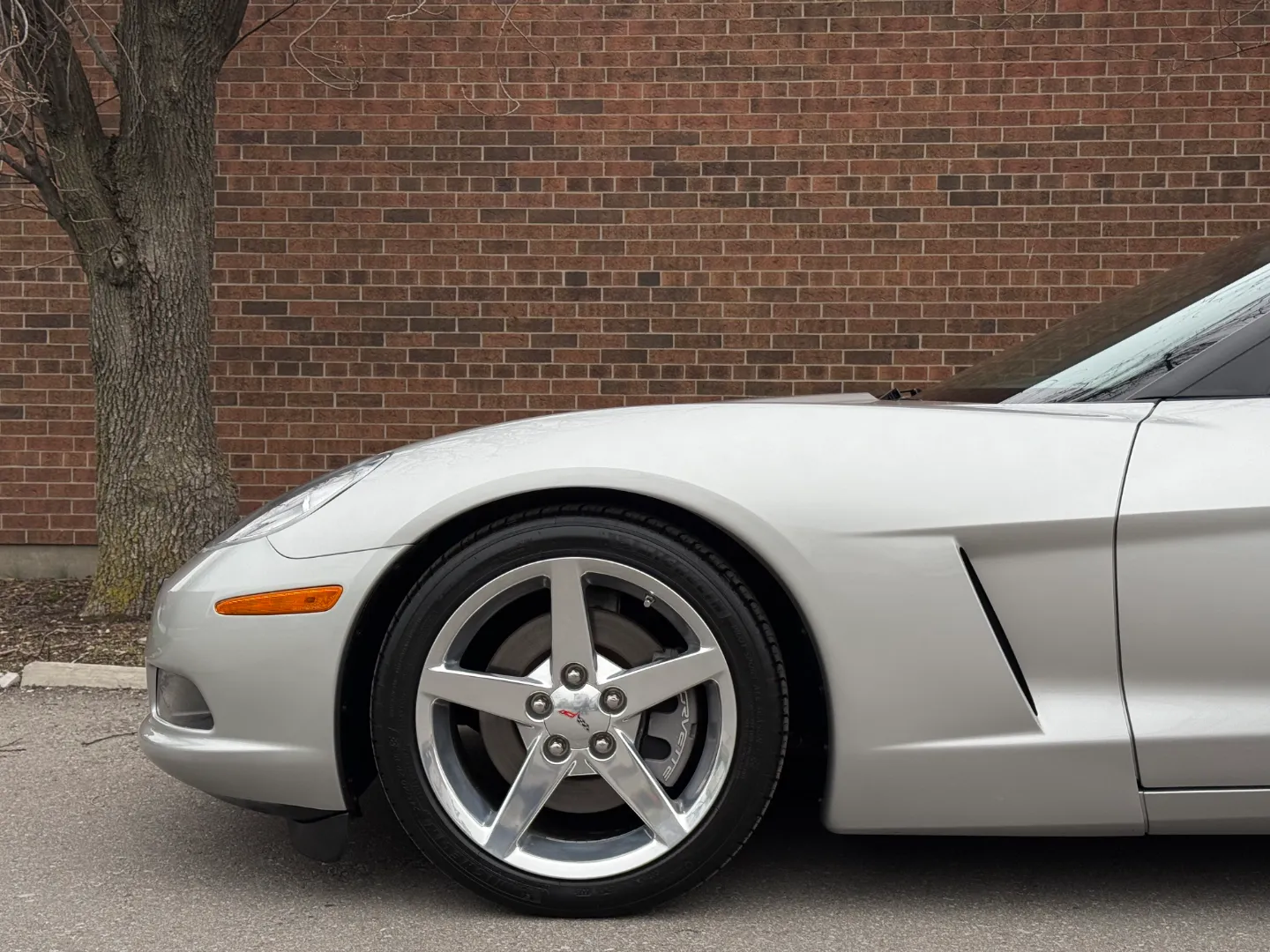 Chevrolet Corvette Z51 Performance Package 6MT Coupe — photo 12