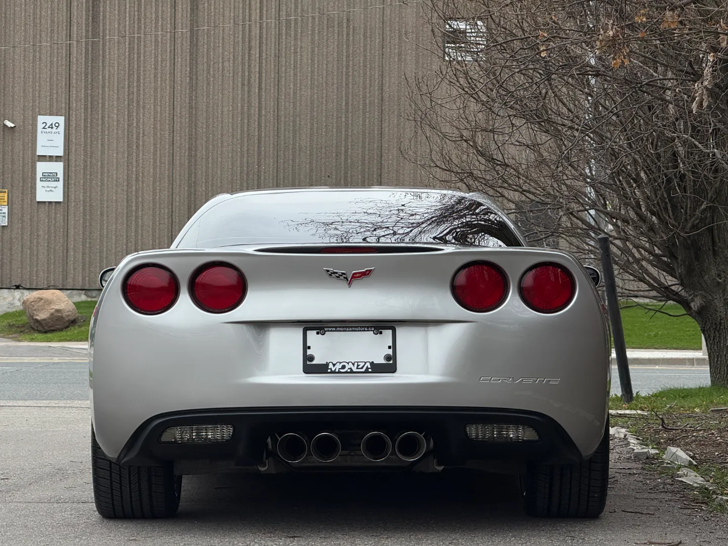 Chevrolet Corvette Z51 Performance Package 6MT Coupe — photo 24