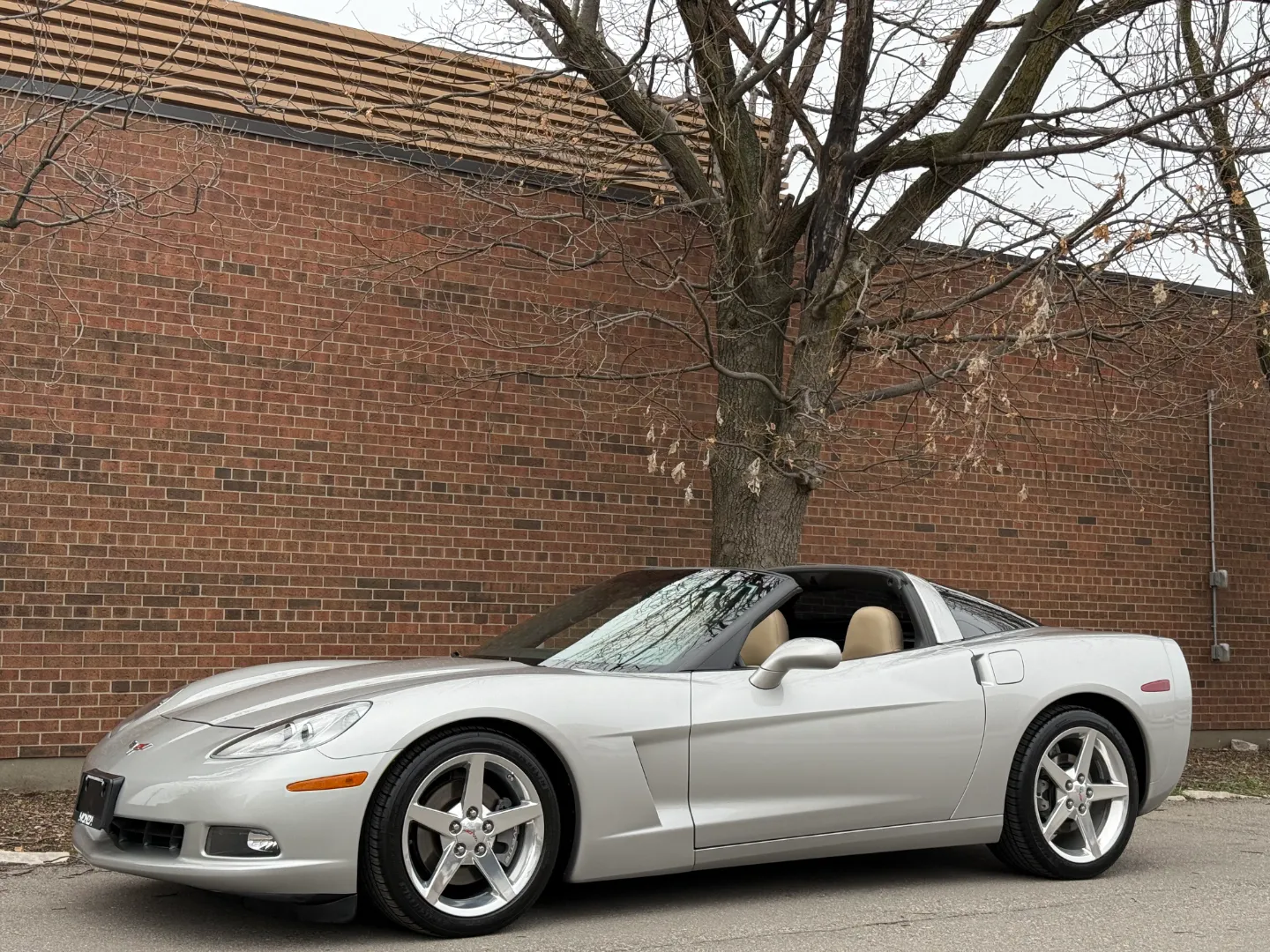 Chevrolet Corvette Z51 Performance Package 6MT Coupe — photo 36