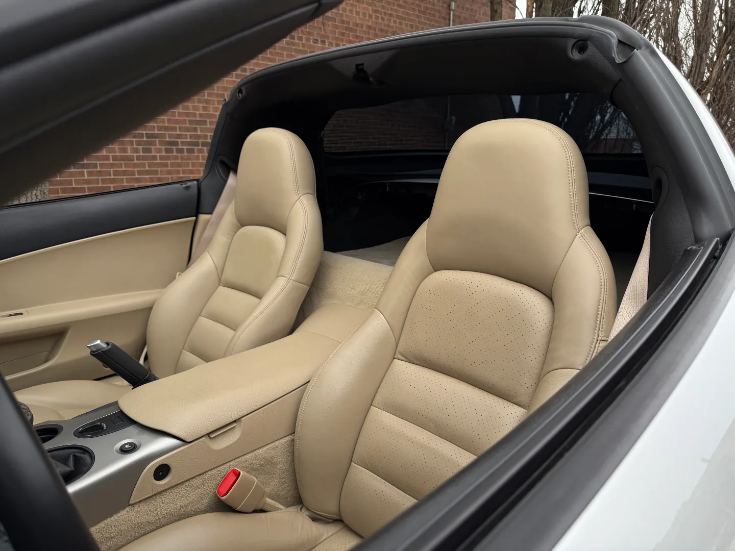 Chevrolet Corvette Z51 Performance Package 6MT Coupe — photo 40