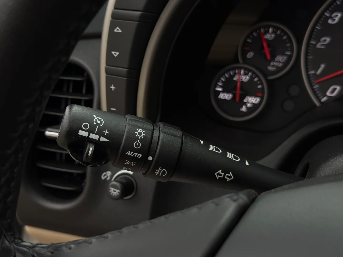 Chevrolet Corvette Z51 Performance Package 6MT Coupe — photo 73