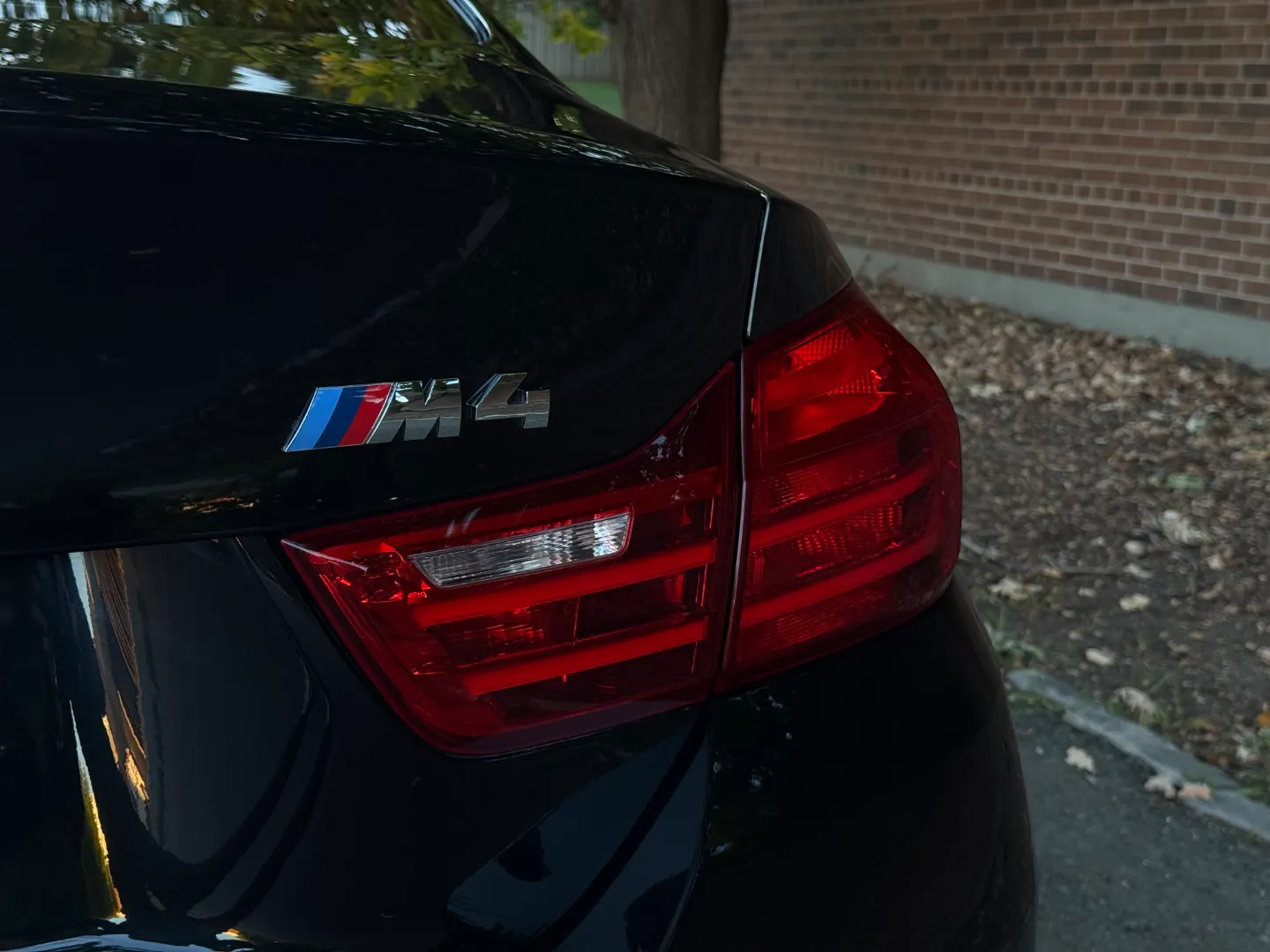 BMW M4 Coupe 6 Speed Manual — photo 28