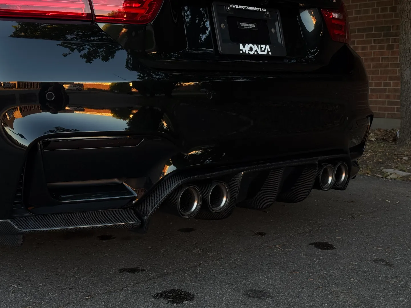 BMW M4 Coupe 6 Speed Manual — photo 31