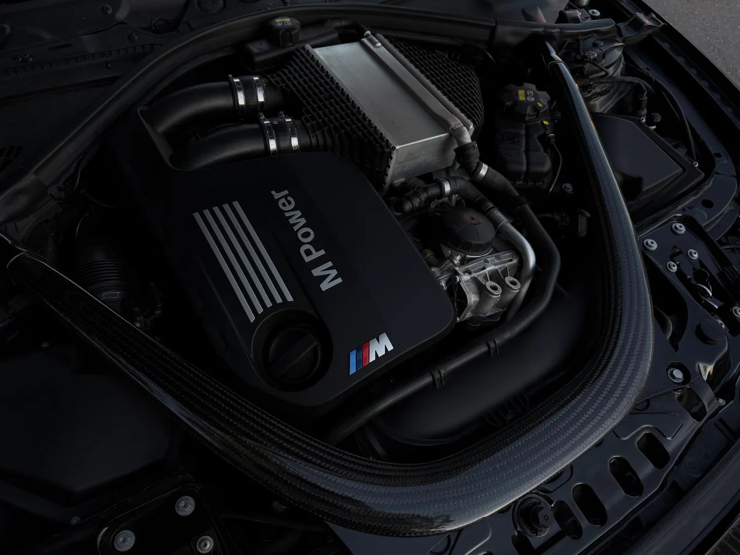BMW M4 Coupe 6 Speed Manual — photo 34