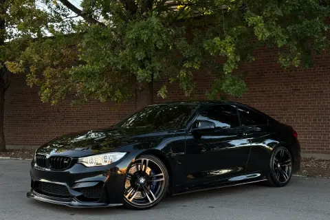 Cover image of 2016 BMW M4