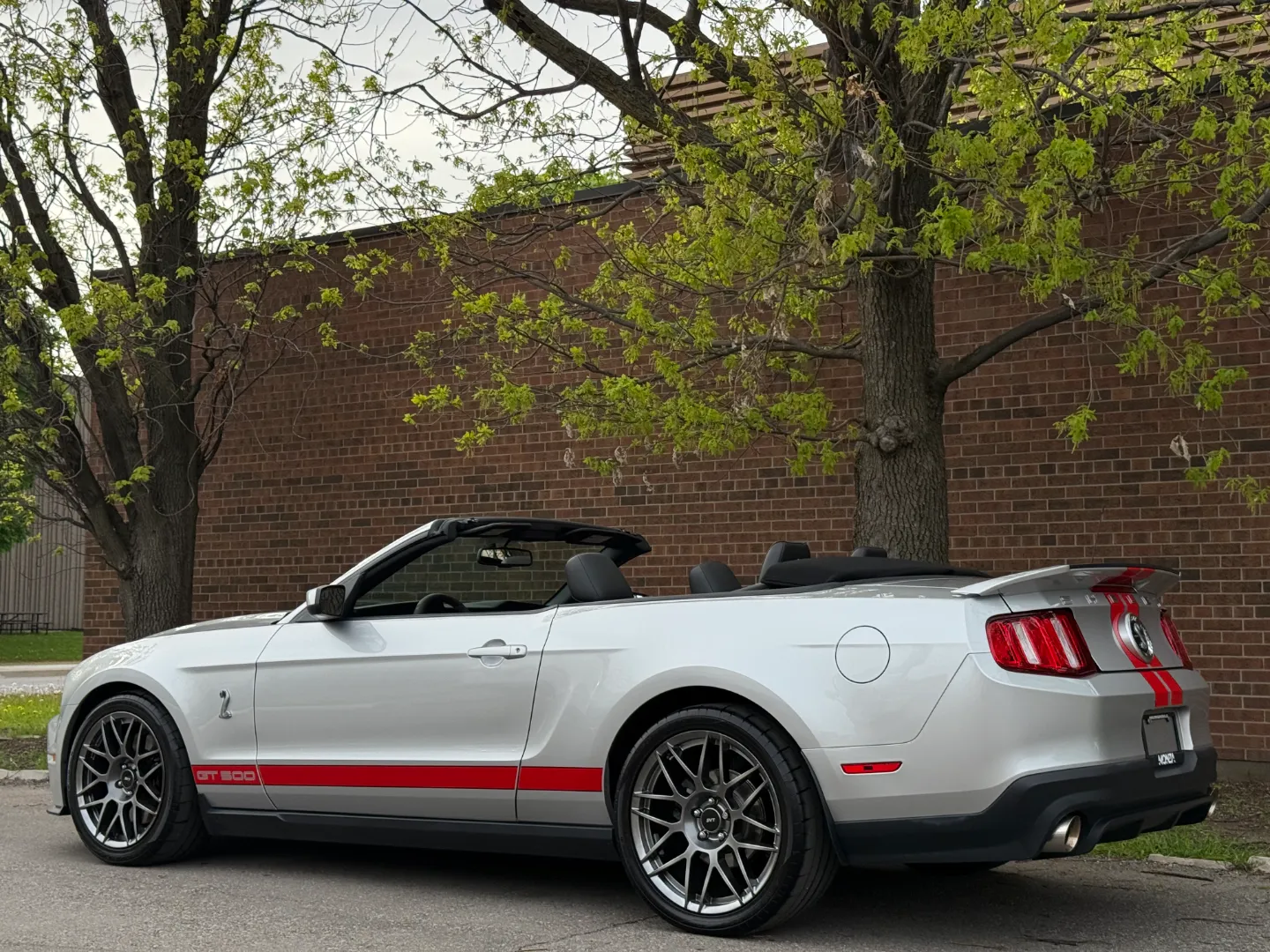 Ford Mustang Shelby GT500 6 Speed Manual Convertible — photo 27