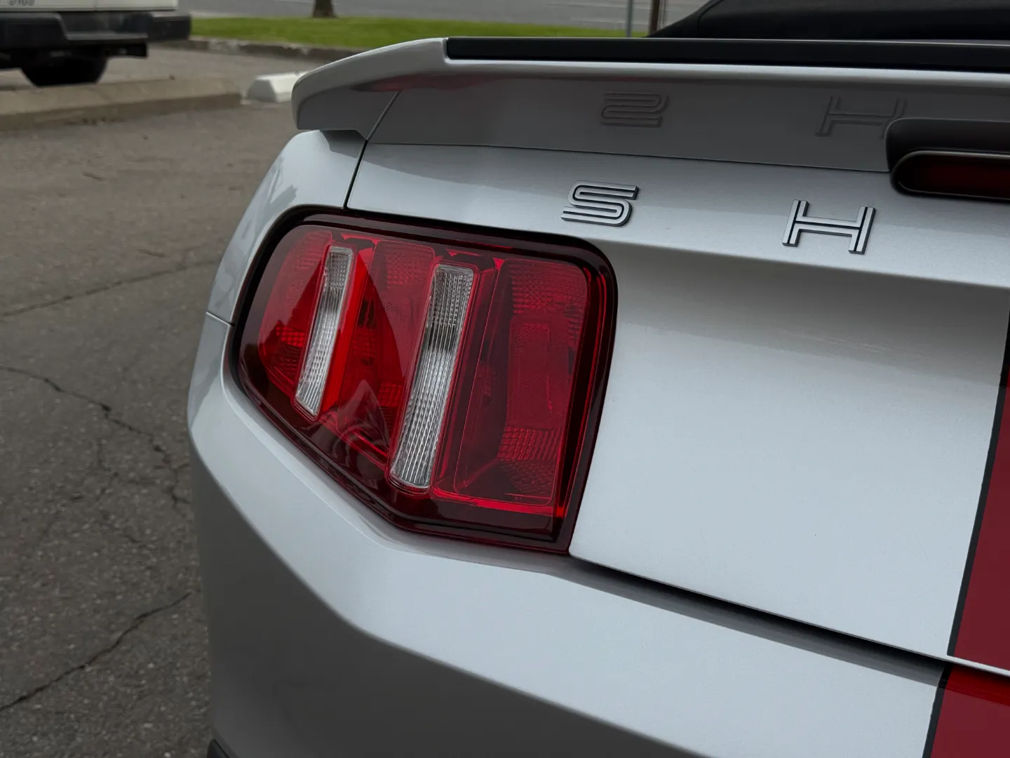 Ford Mustang Shelby GT500 6 Speed Manual Convertible — photo 31