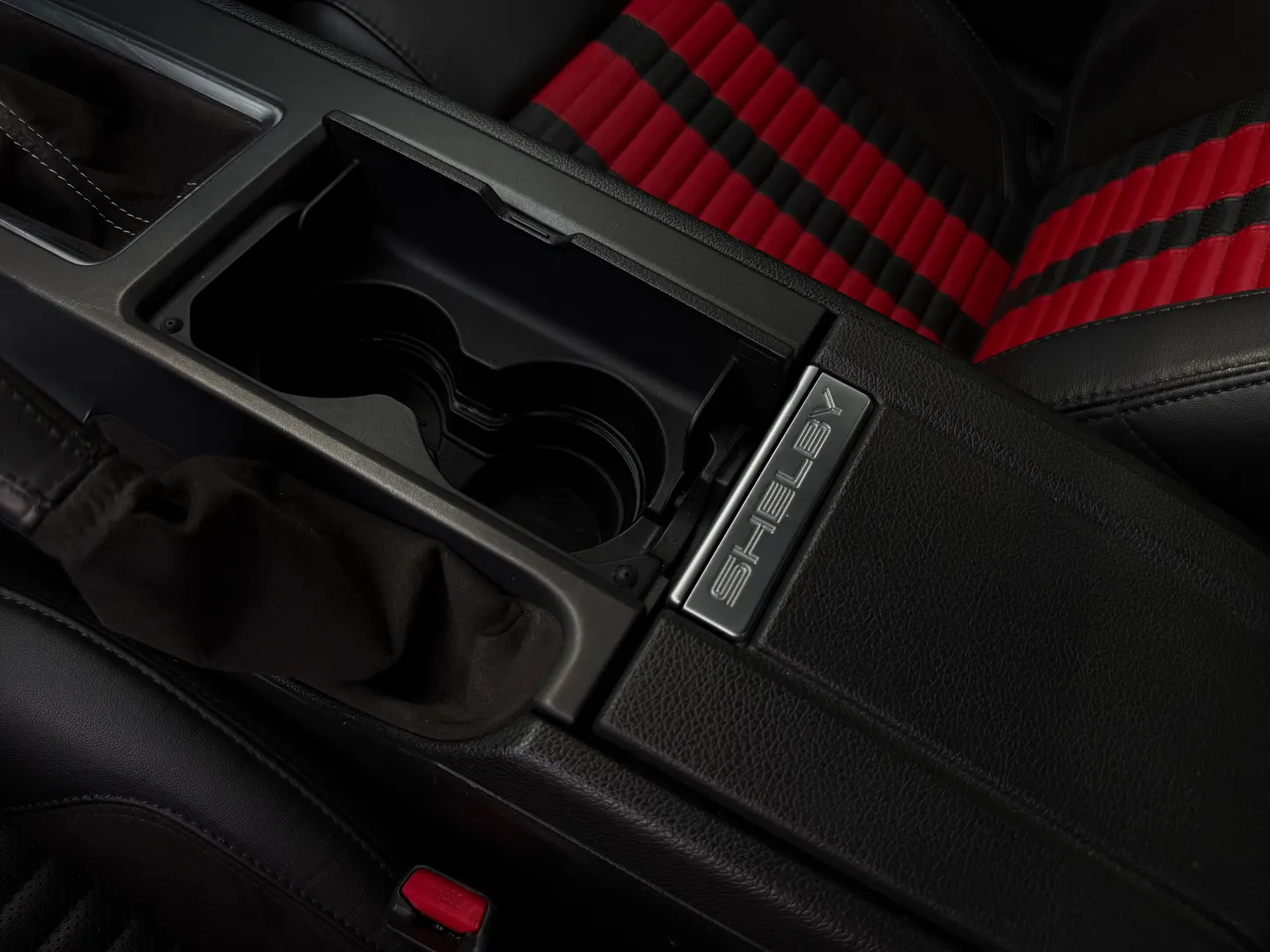 Ford Mustang Shelby GT500 6 Speed Manual Convertible — photo 85