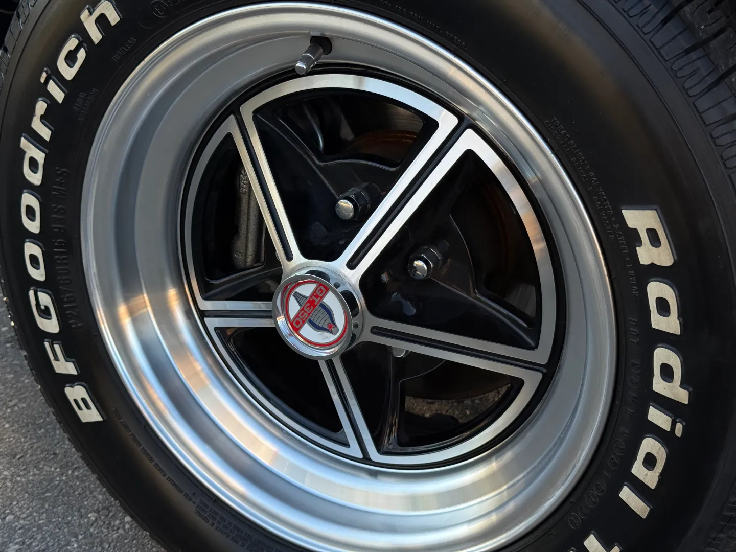 Ford Mustang Shelby GT350 Fastback 5 Speed Manual — photo 18