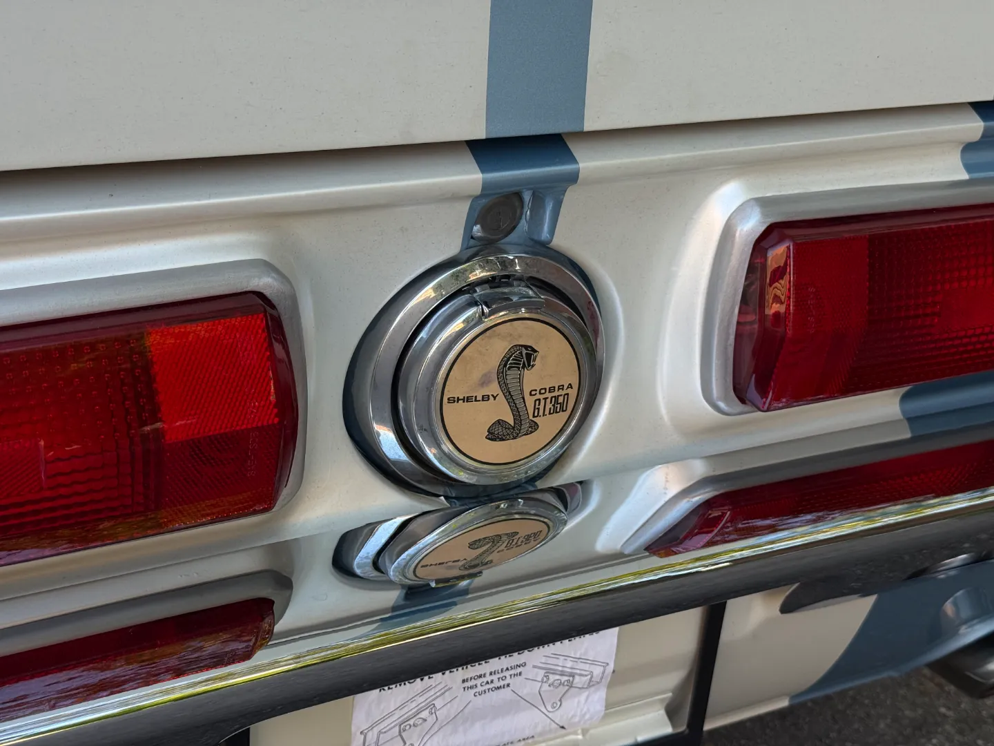 Ford Mustang Shelby GT350 Fastback 5 Speed Manual — photo 33
