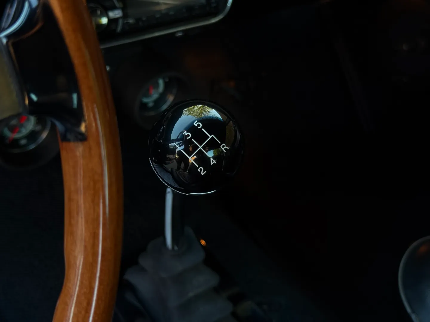 Ford Mustang Shelby GT350 Fastback 5 Speed Manual — photo 61