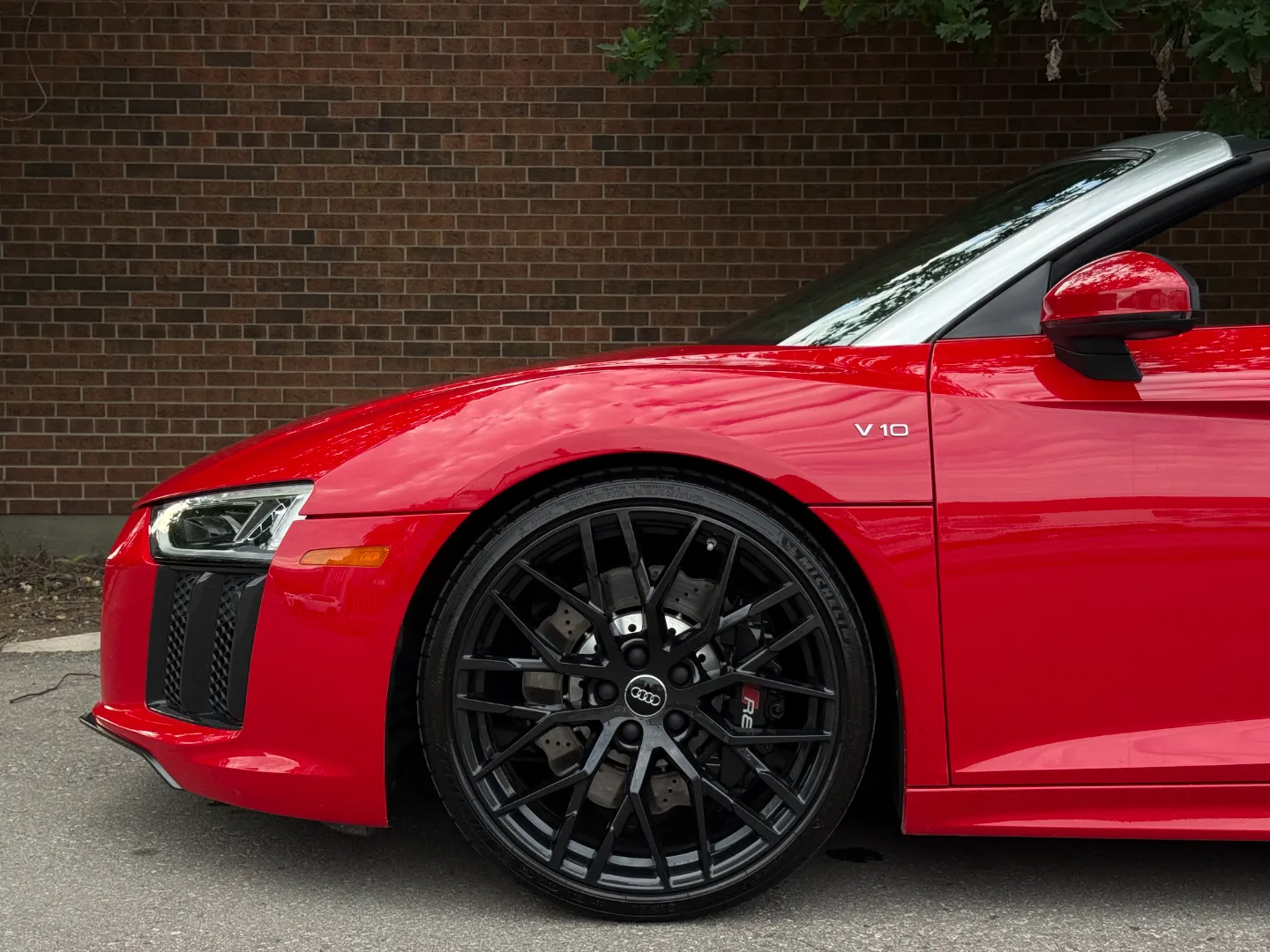 Audi R8 V10 Quattro Spyder — photo 13