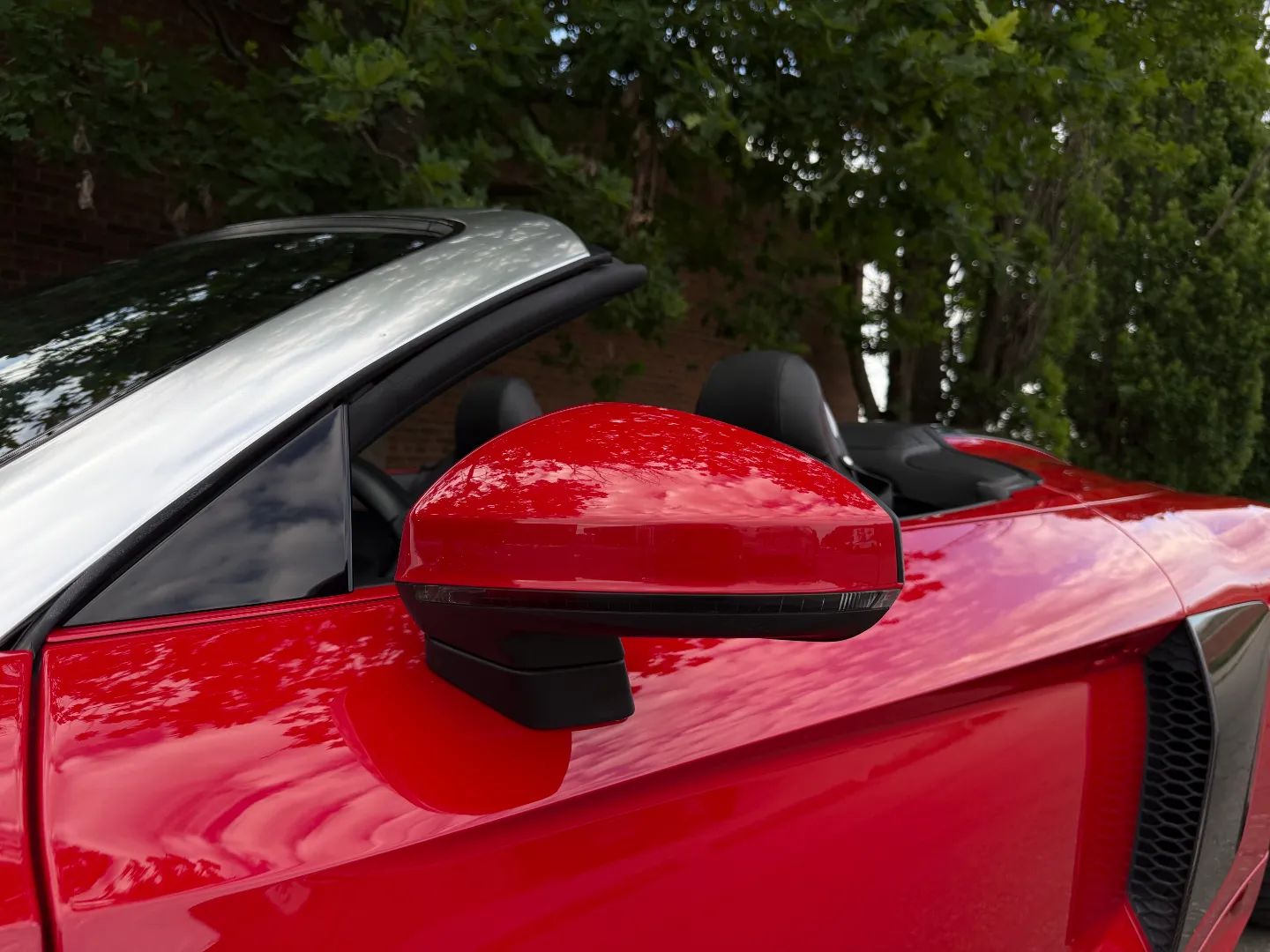 Audi R8 V10 Quattro Spyder — photo 19