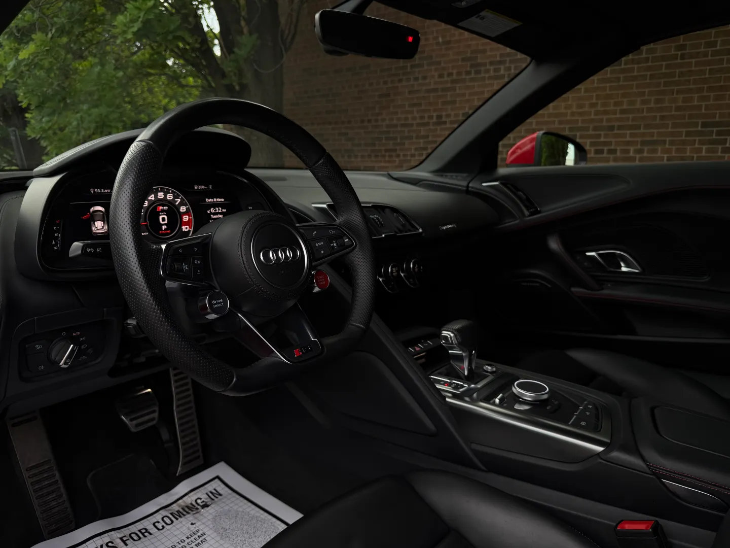 Audi R8 V10 Quattro Spyder — photo 39