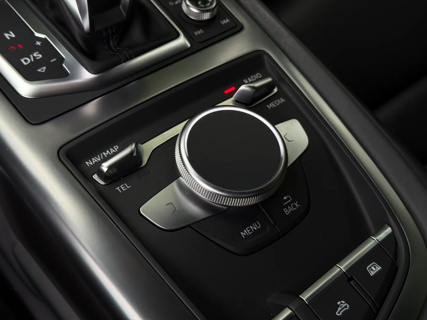 Audi R8 V10 Quattro Spyder — photo 53