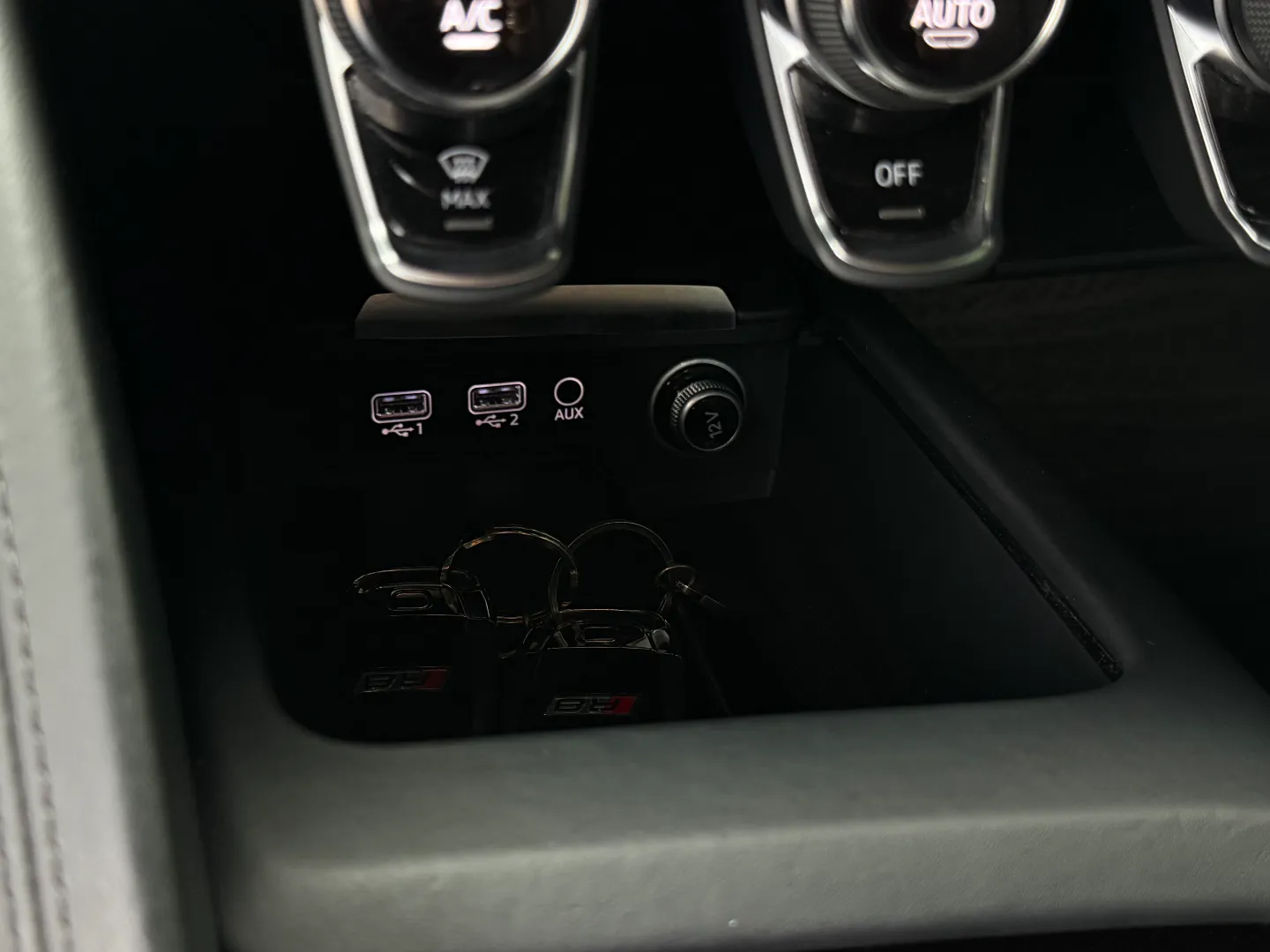 Audi R8 V10 Quattro Spyder — photo 56