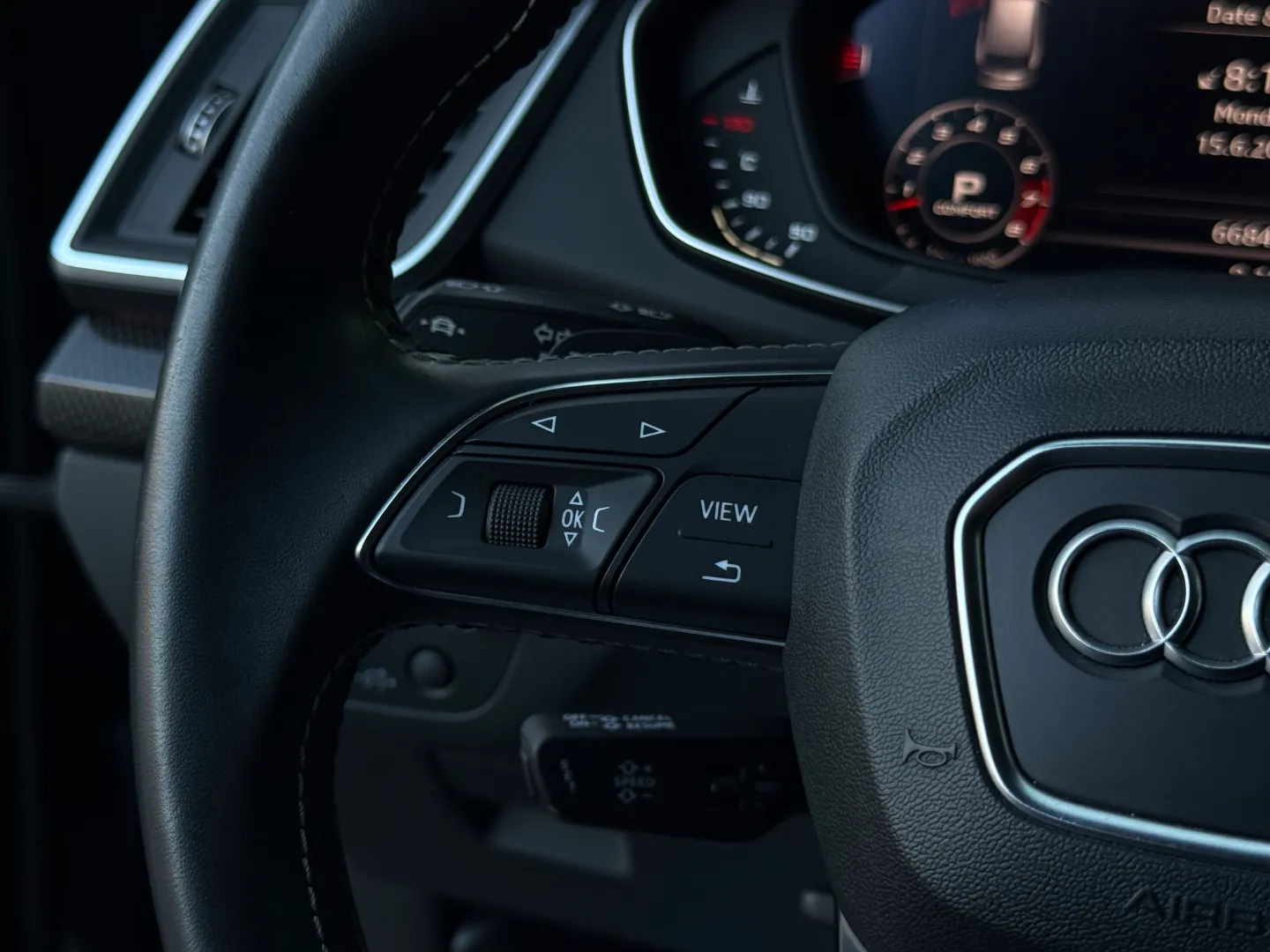 Audi SQ5 Technik Prestige  — photo 77