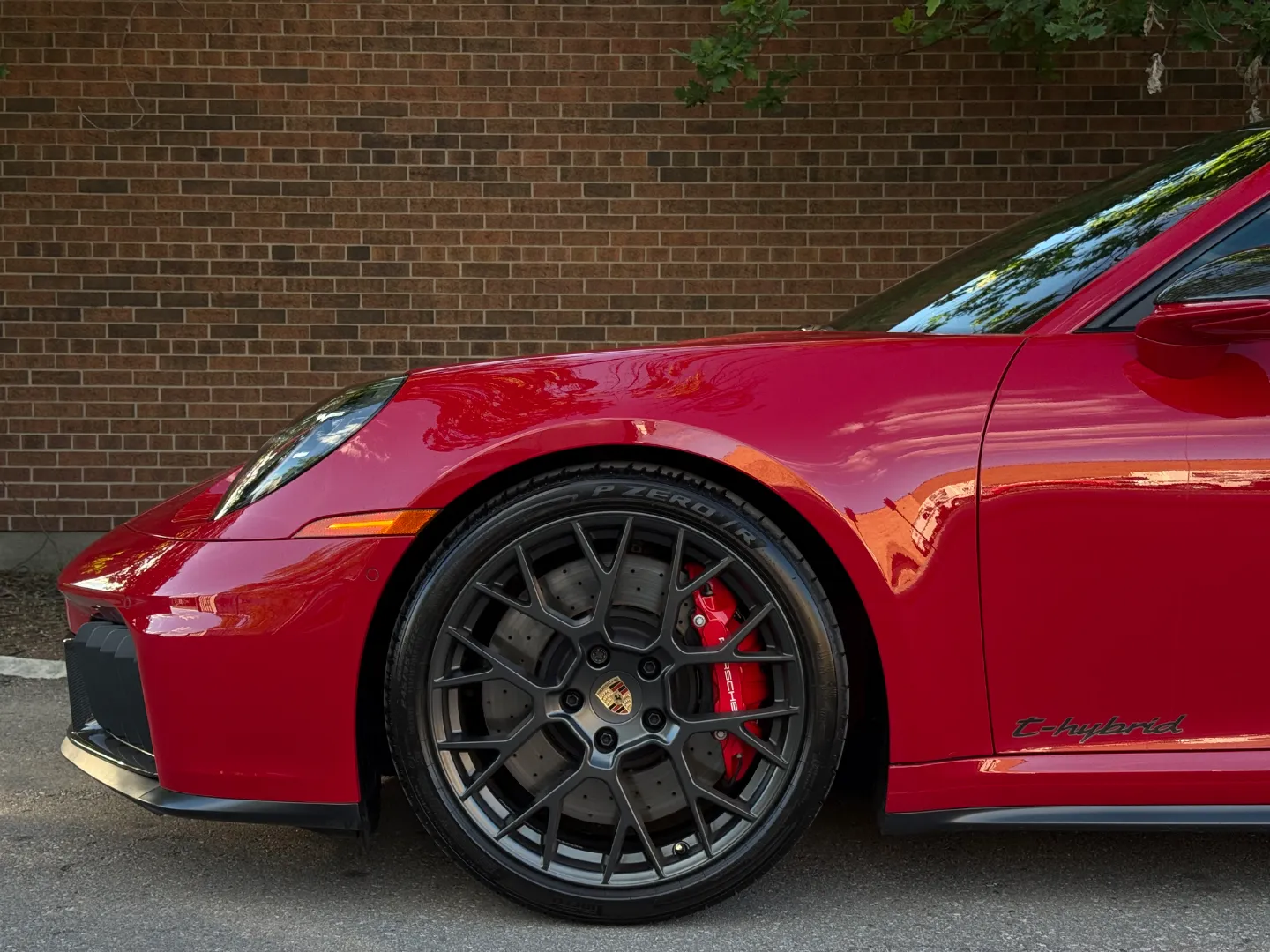 Porsche 911 Carrera 4 GTS Coupe — photo 14