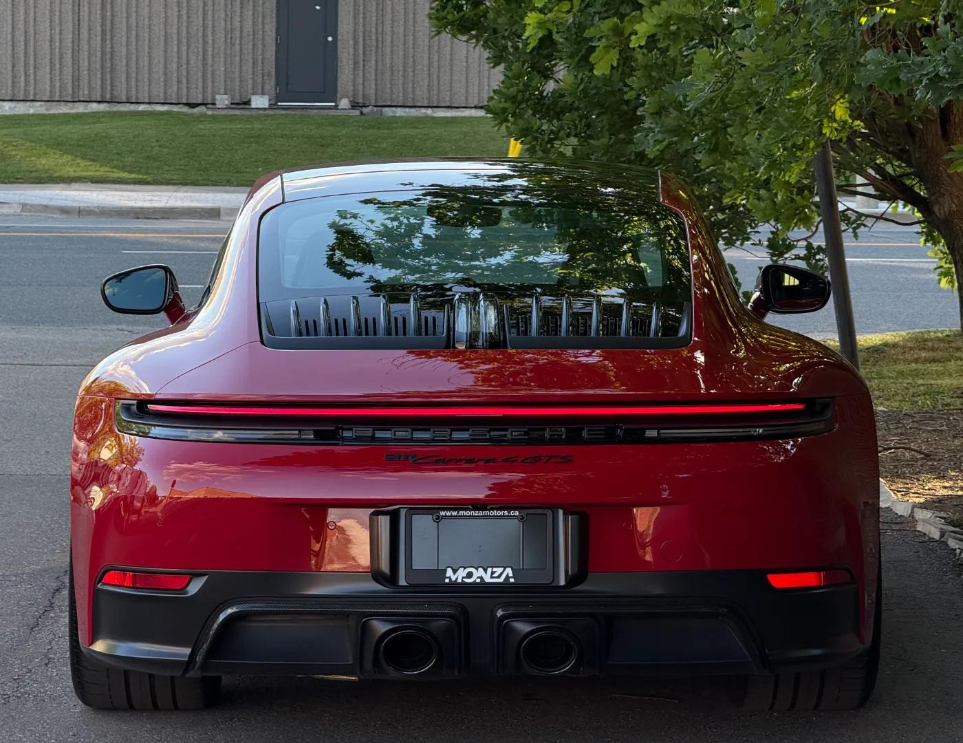 Porsche 911 Carrera 4 GTS Coupe — photo 26