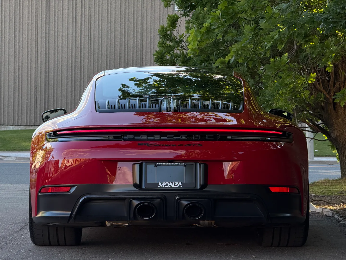 Porsche 911 Carrera 4 GTS Coupe — photo 27