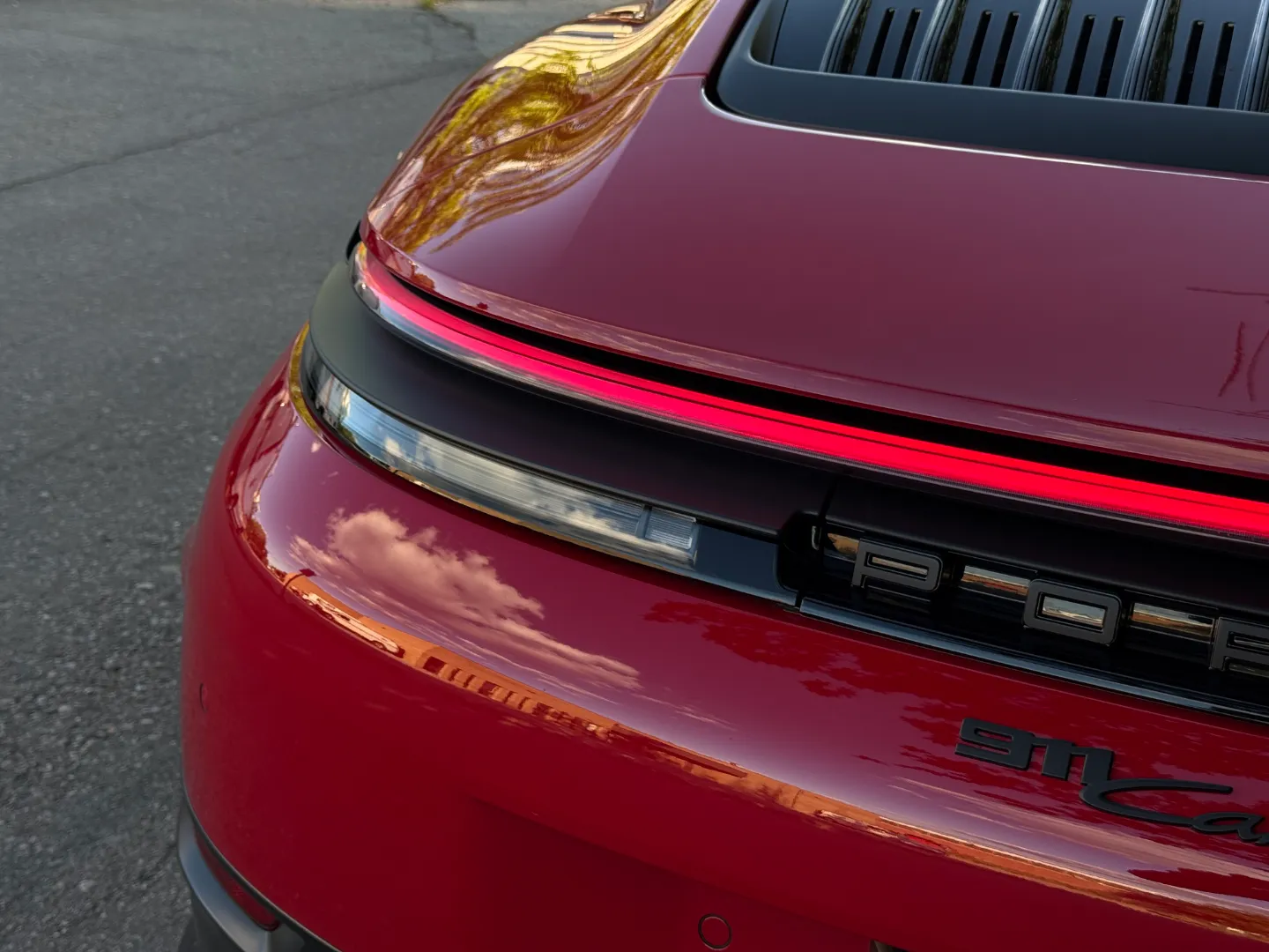 Porsche 911 Carrera 4 GTS Coupe — photo 28